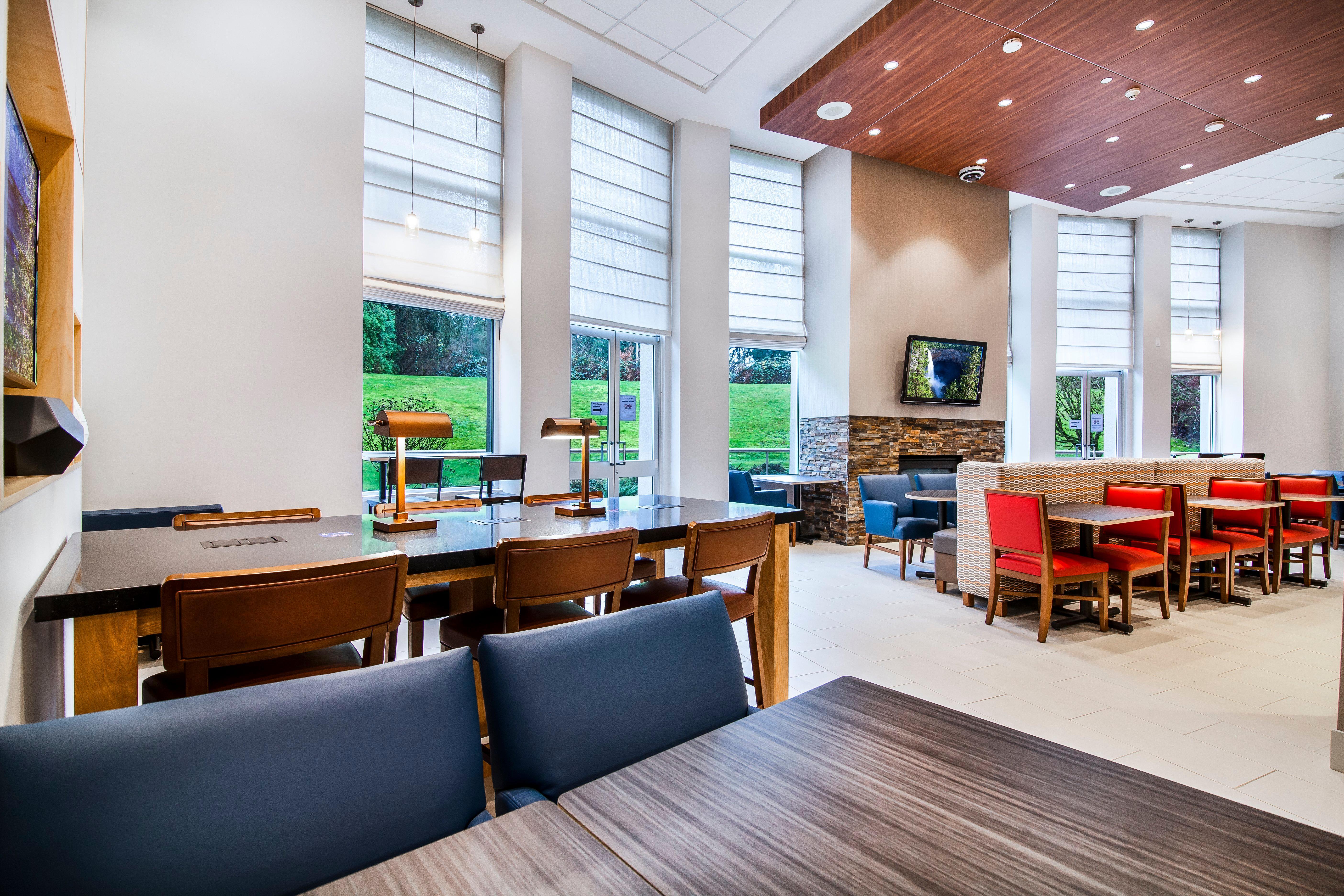 Holiday Inn Express & Suites Langley By Ihg Dış mekan fotoğraf