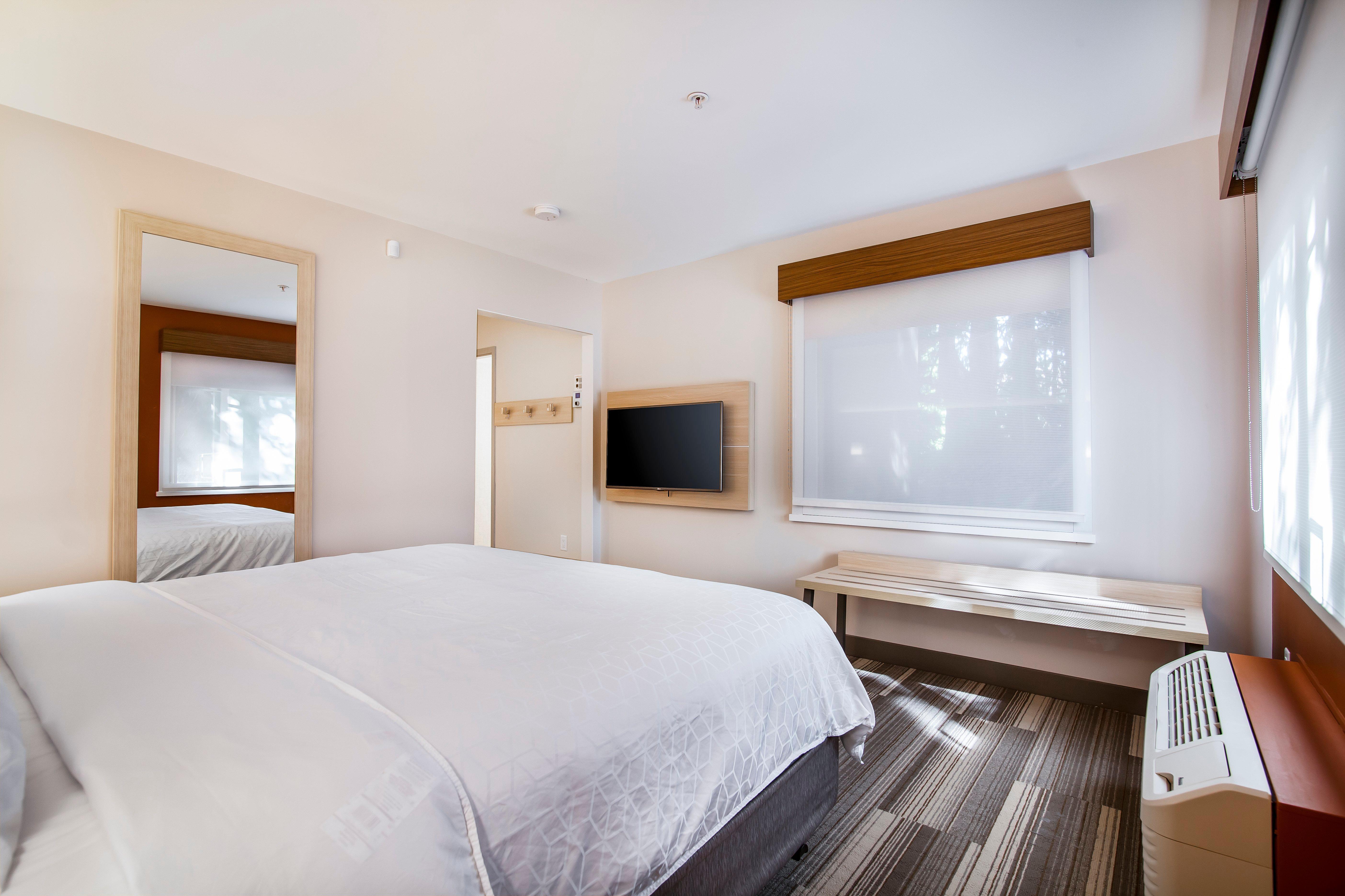 Holiday Inn Express & Suites Langley By Ihg Dış mekan fotoğraf
