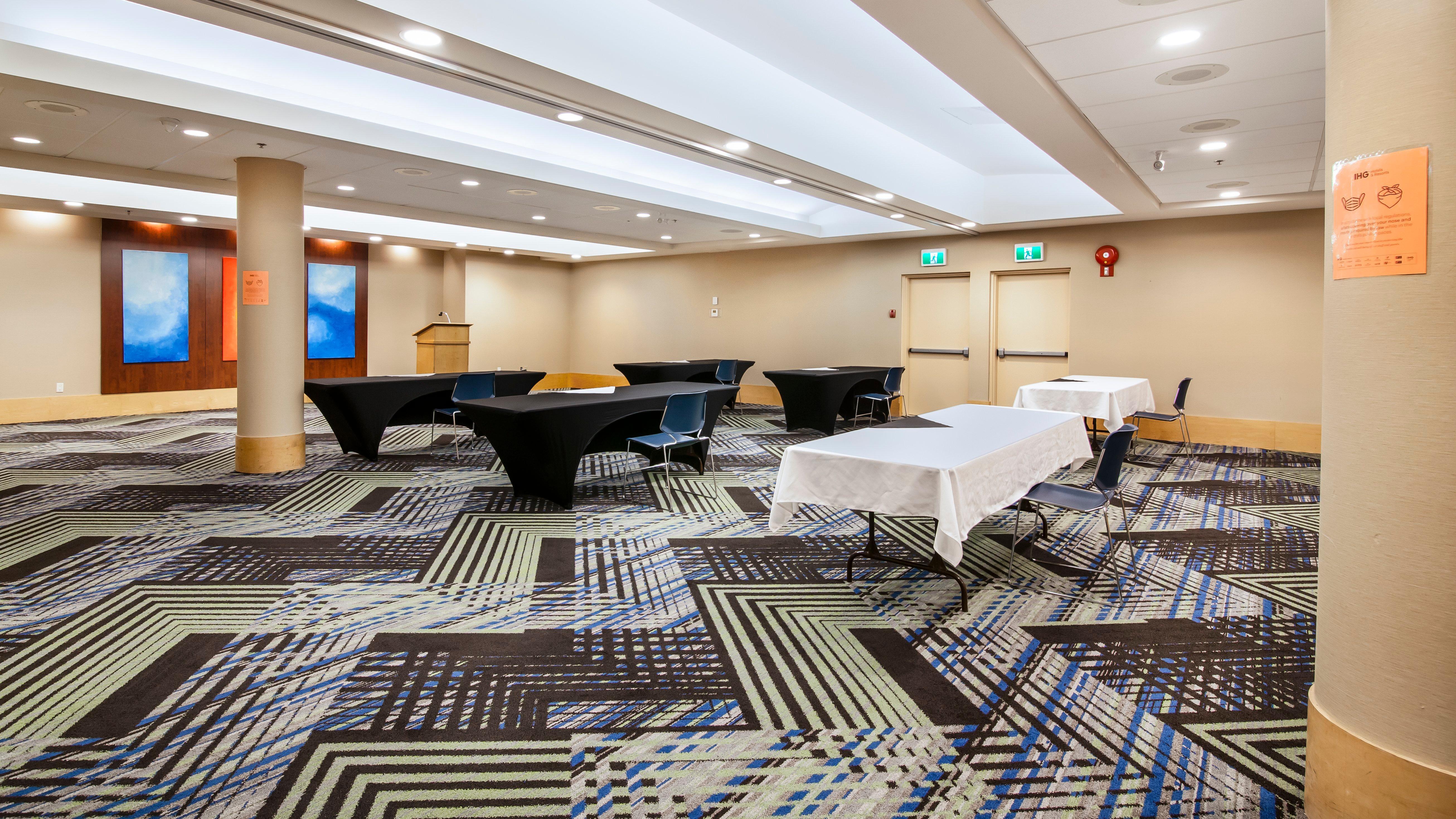 Holiday Inn Express & Suites Langley By Ihg Dış mekan fotoğraf